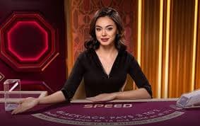Antarmuka aplikasi mobile trisula88 menampilkan pasar Liga 1 dan permainan live-dealer